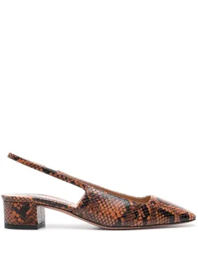 PUMPS